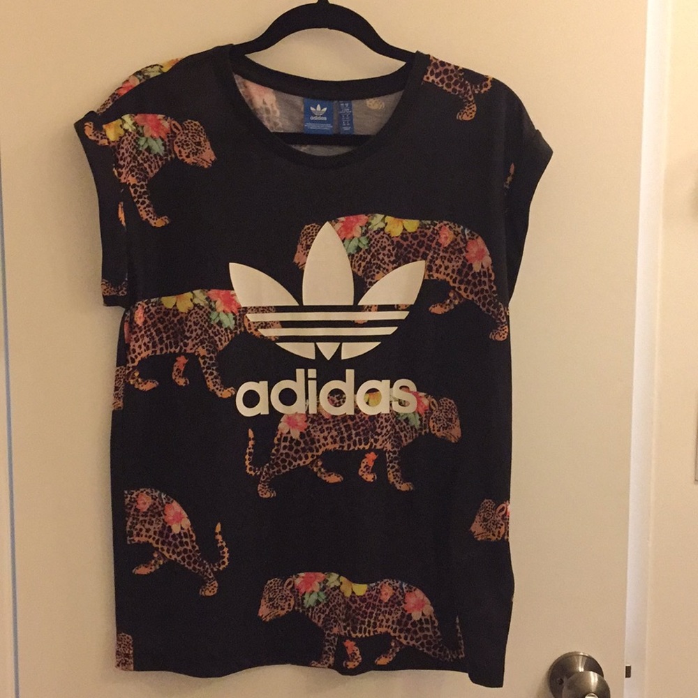 Adidas leopard top